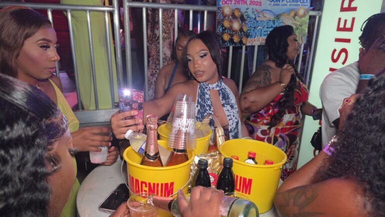 Top Jamaica Dancehall DJ Live Set for
Party Heat