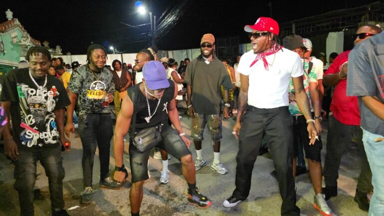 Top Dancehall Live DJ Sound for Pure Jamaica Feel